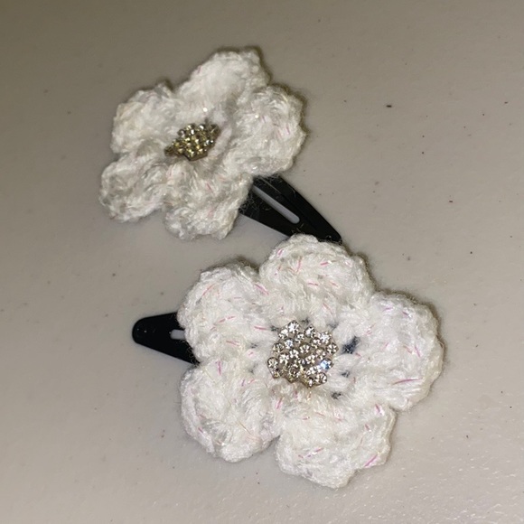 Crochet Bling Hair Clips - Picture 1 of 5